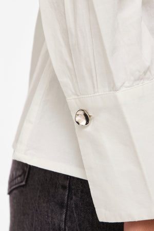 Top cruzado con cuello en V Lumi - Blanco nieve