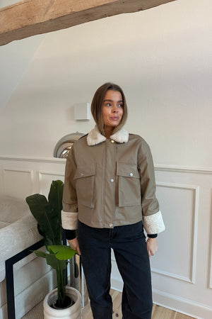 Chaqueta de piel de piel de cuero sintética - beige