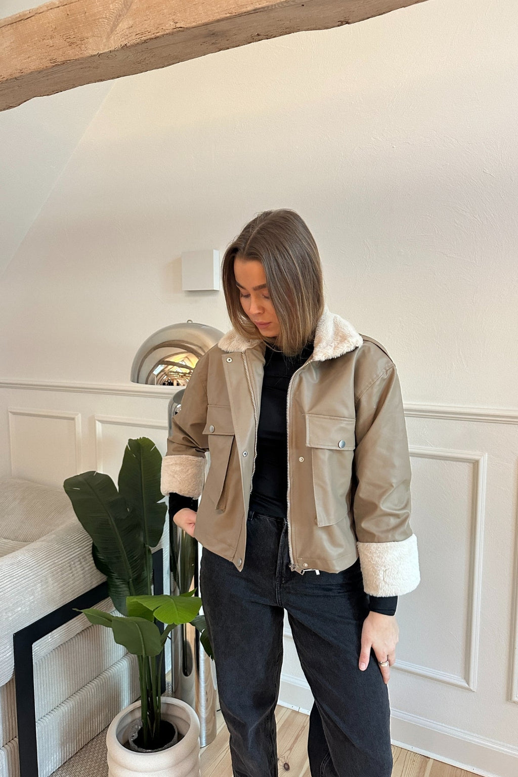 Chaqueta de piel de piel de cuero sintética - beige