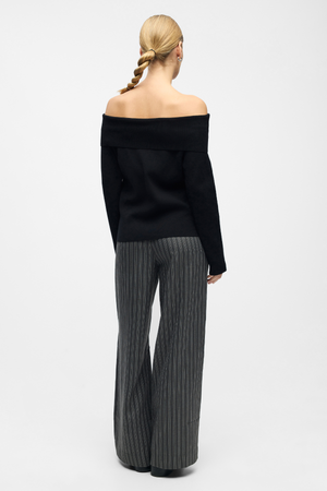 Reynard Off Shoulder Knit - Negro