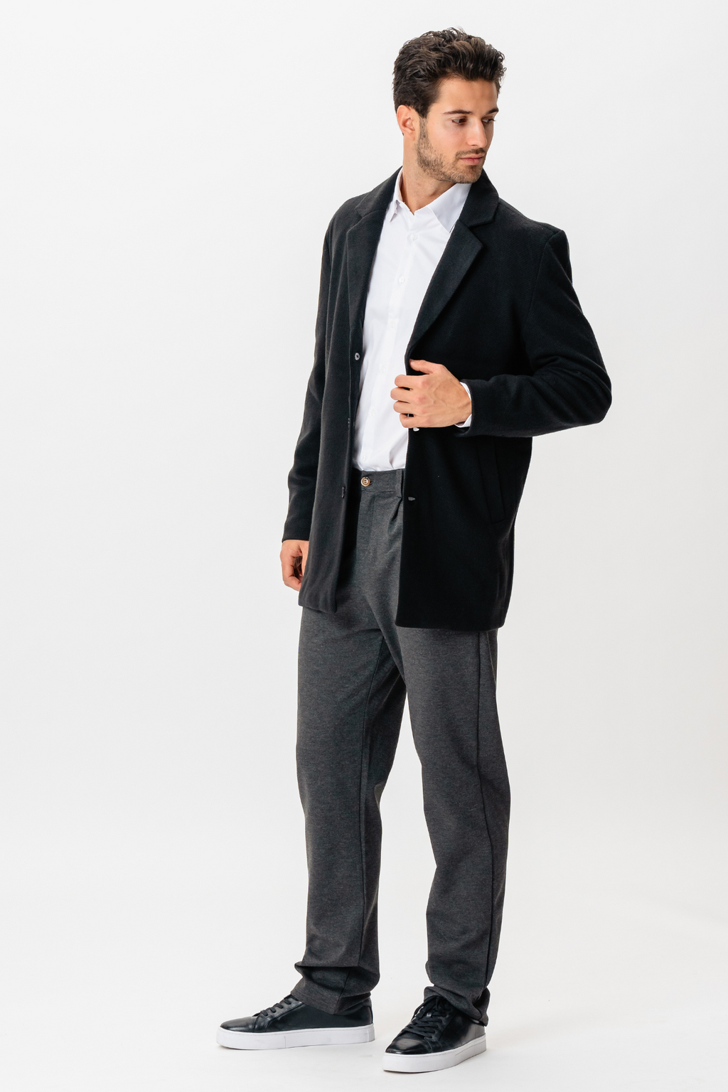 Abrigo Clásico - Negro