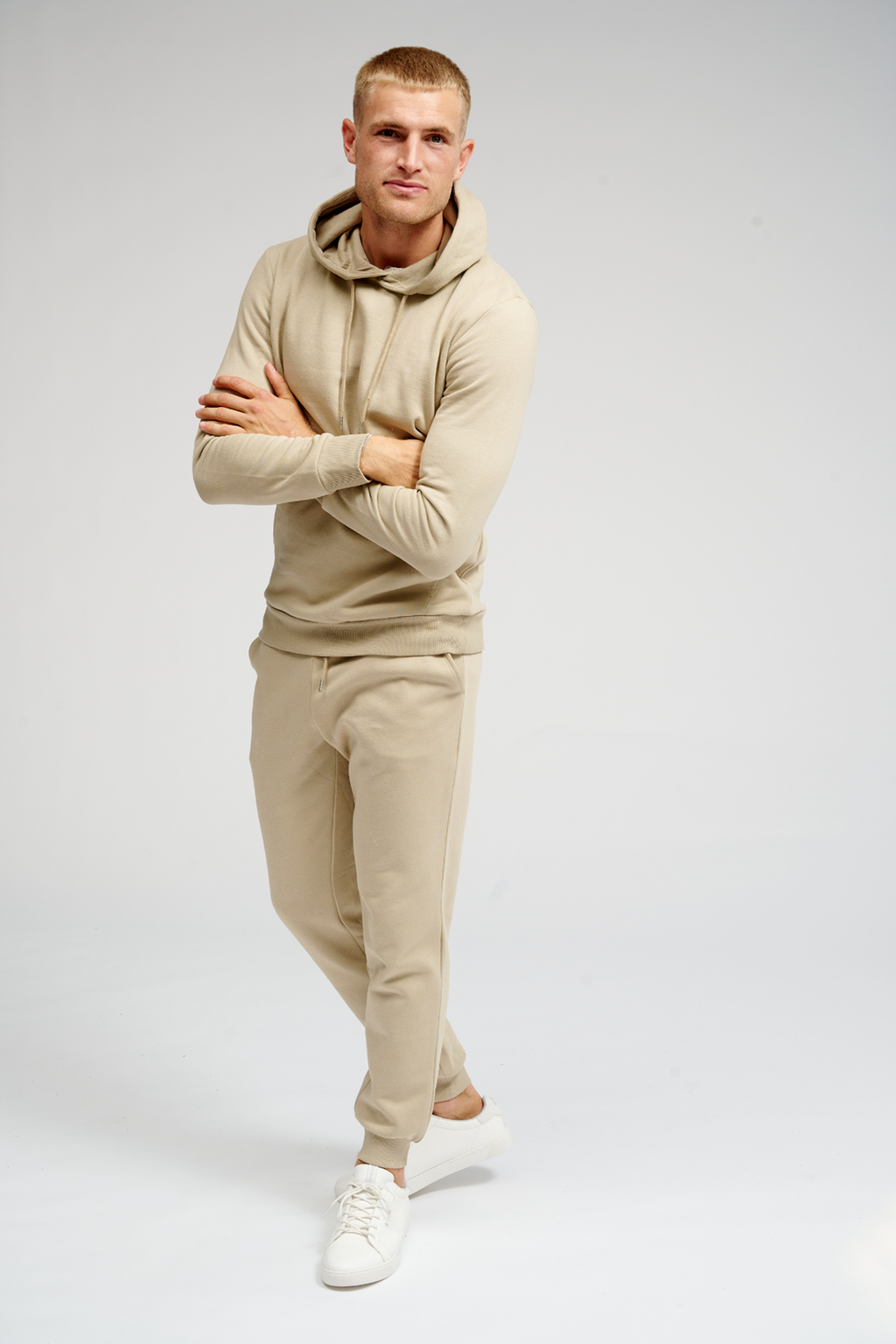 Pantalones de chándal básicos - beige oscuro