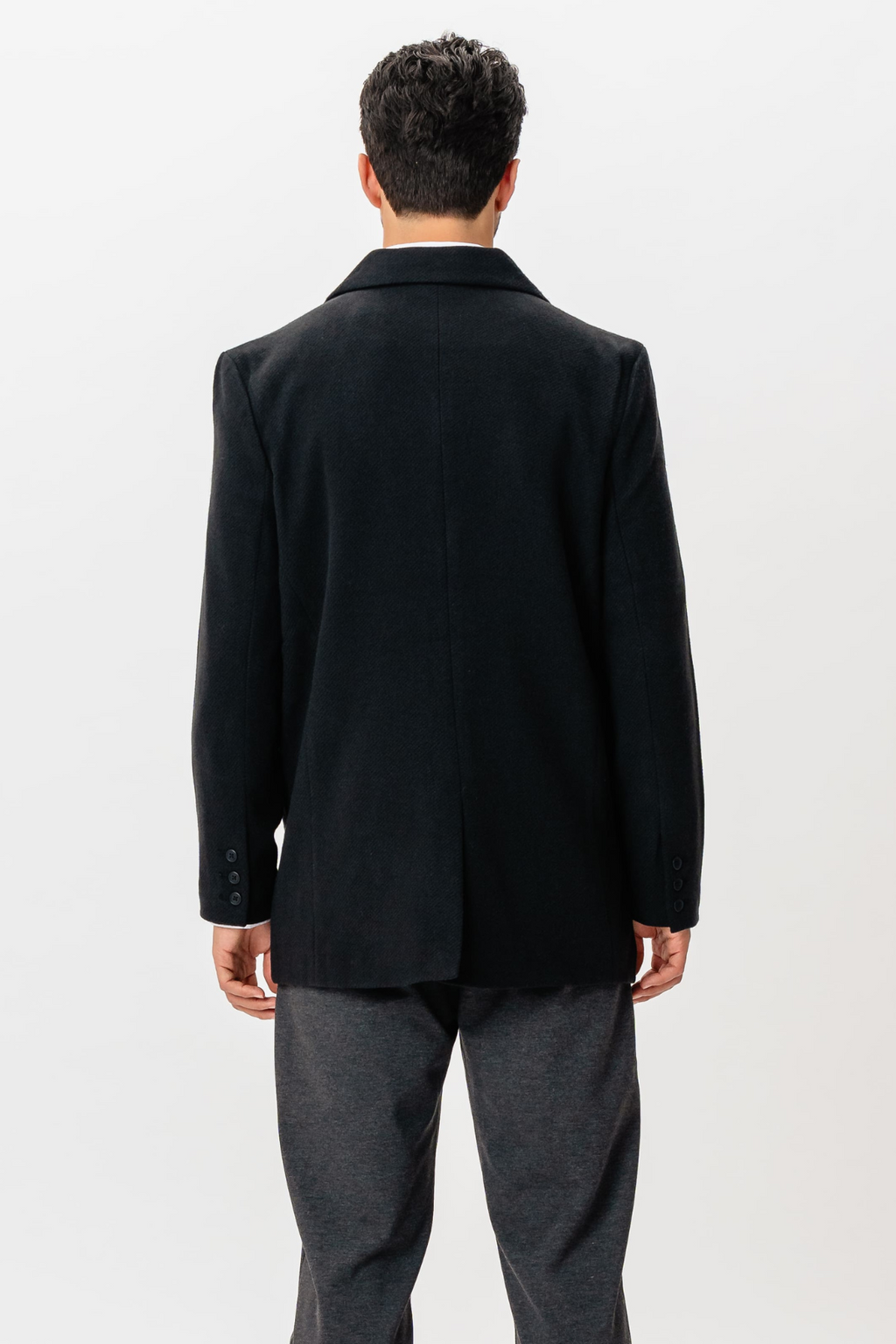 Abrigo Clásico - Negro