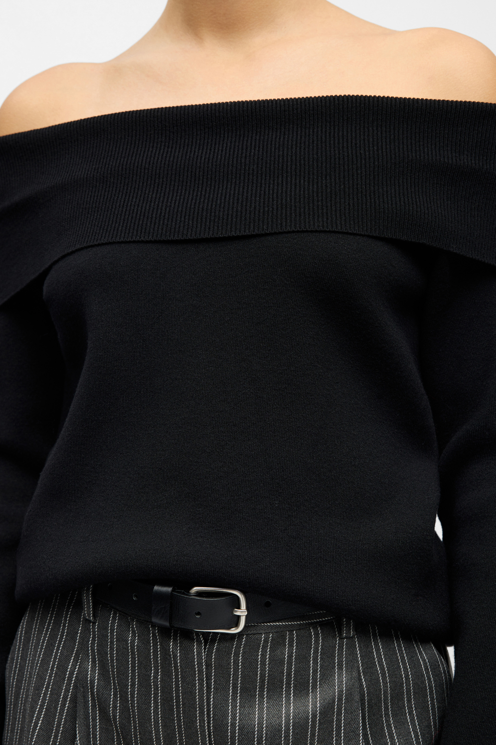 Reynard Off Shoulder Knit - Negro