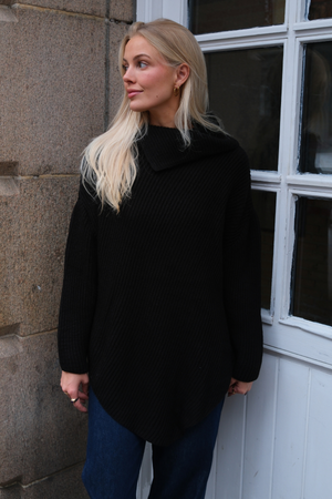 Lya High Neck Knit - Black