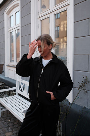 Ines Short Jacket - Black