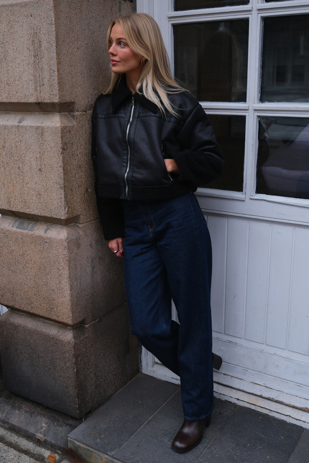 Chaqueta de piel de ojo de Daisy - Negro/Negro