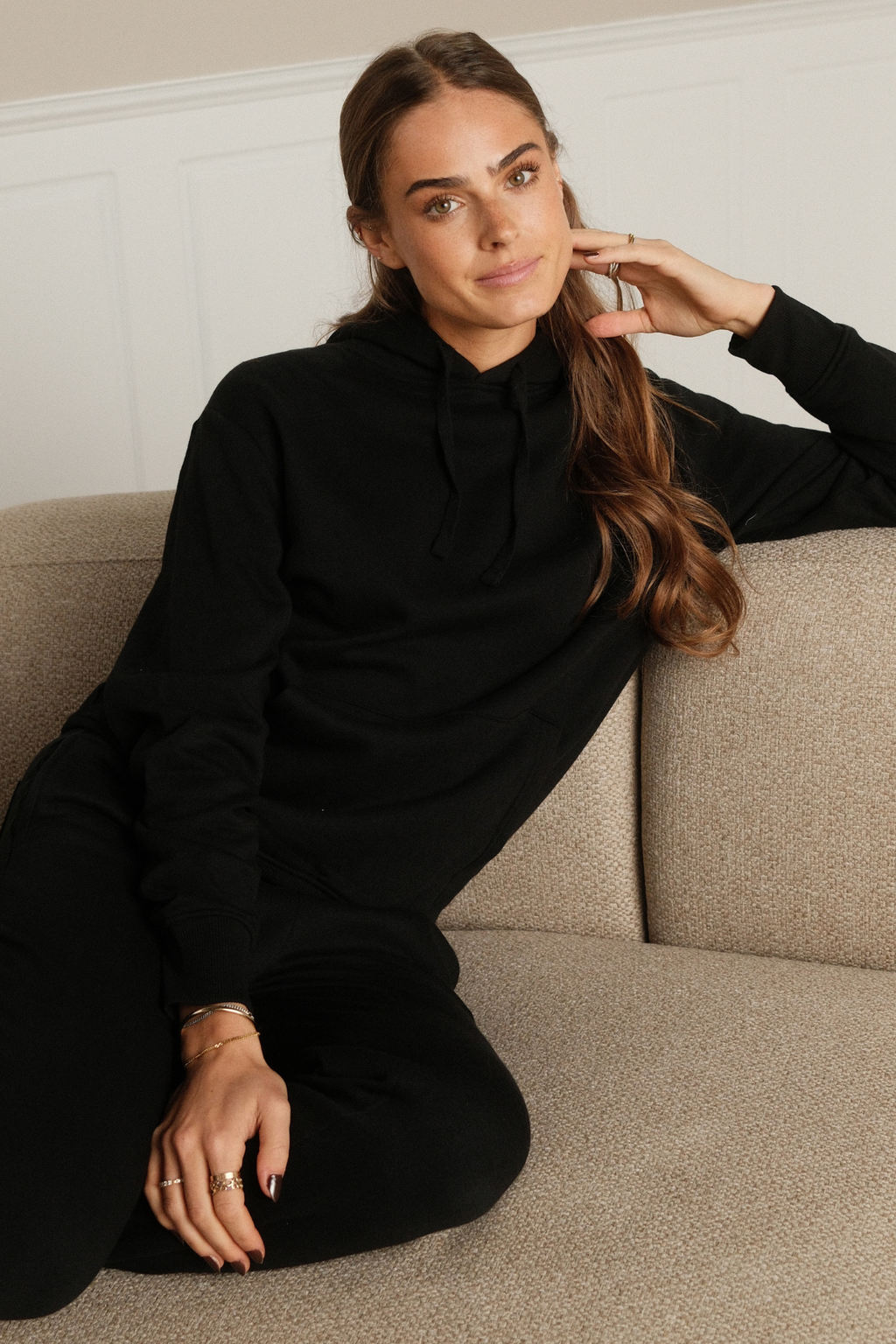 Sudadera con capucha esencial - Negro