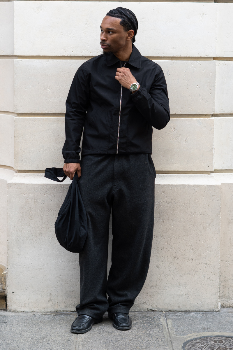 Chaqueta corta con cremallera - Negro