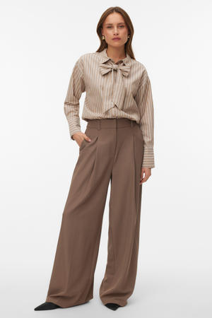 Camisa con lazo Islunn - Visón plateado Blanco nieve