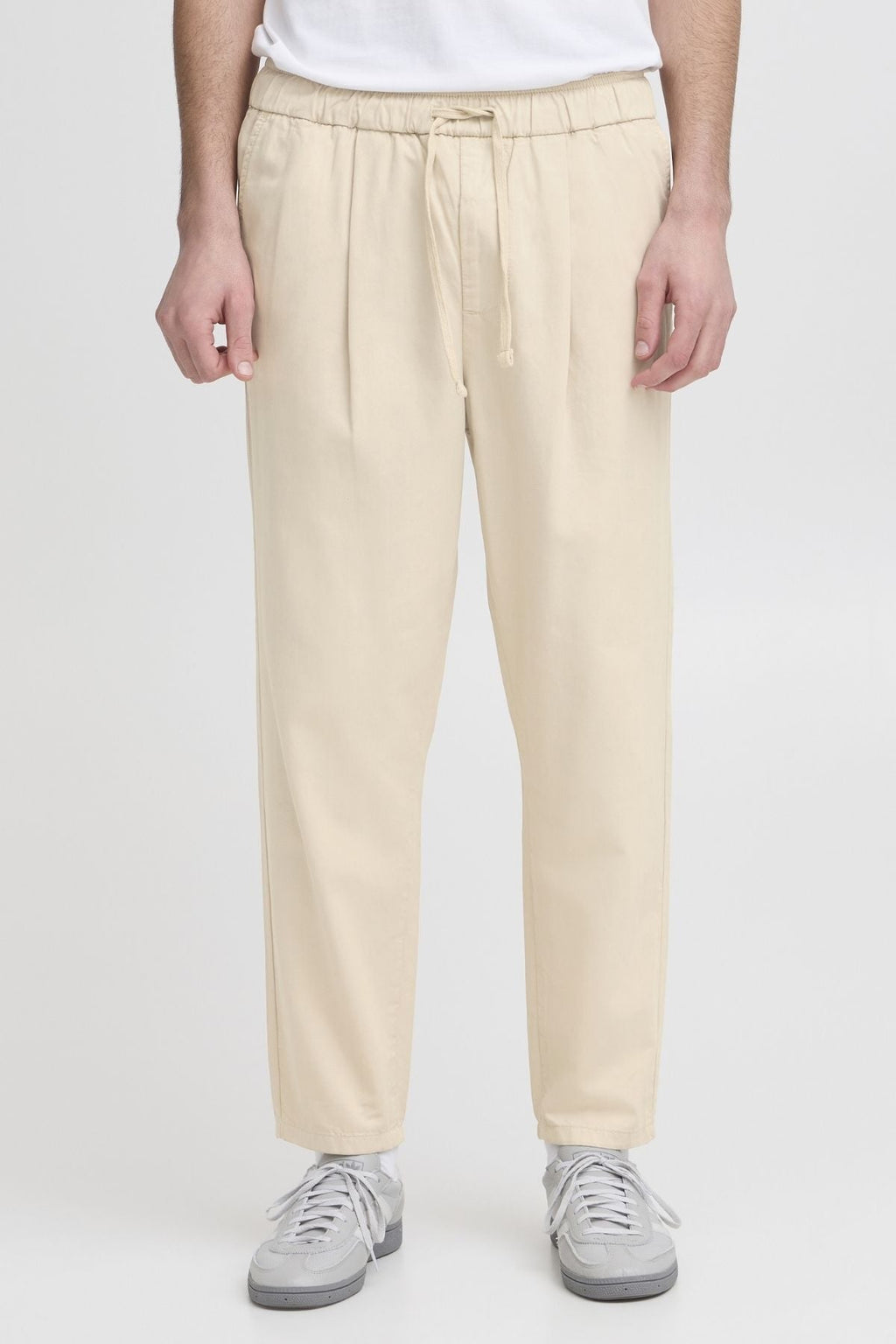 Brendan se relajó Pants - beige
