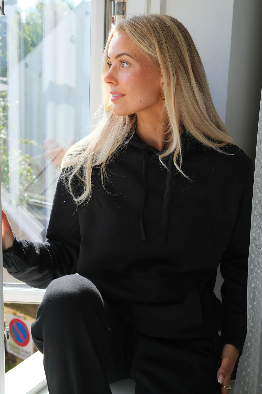 Sudadera con capucha Essential para mujer - Negro