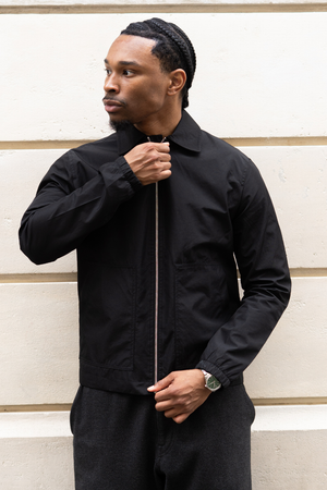 Chaqueta corta con cremallera - Negro