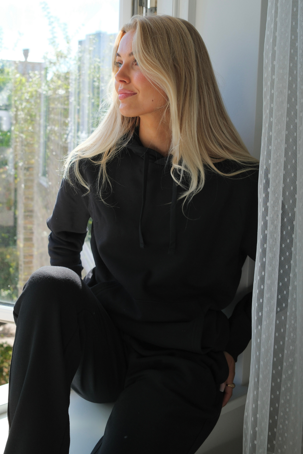 Sudadera con capucha esencial - Negro