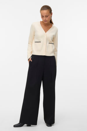 Cárdigan dorado en contraste con cuello en V - Birch W. Black