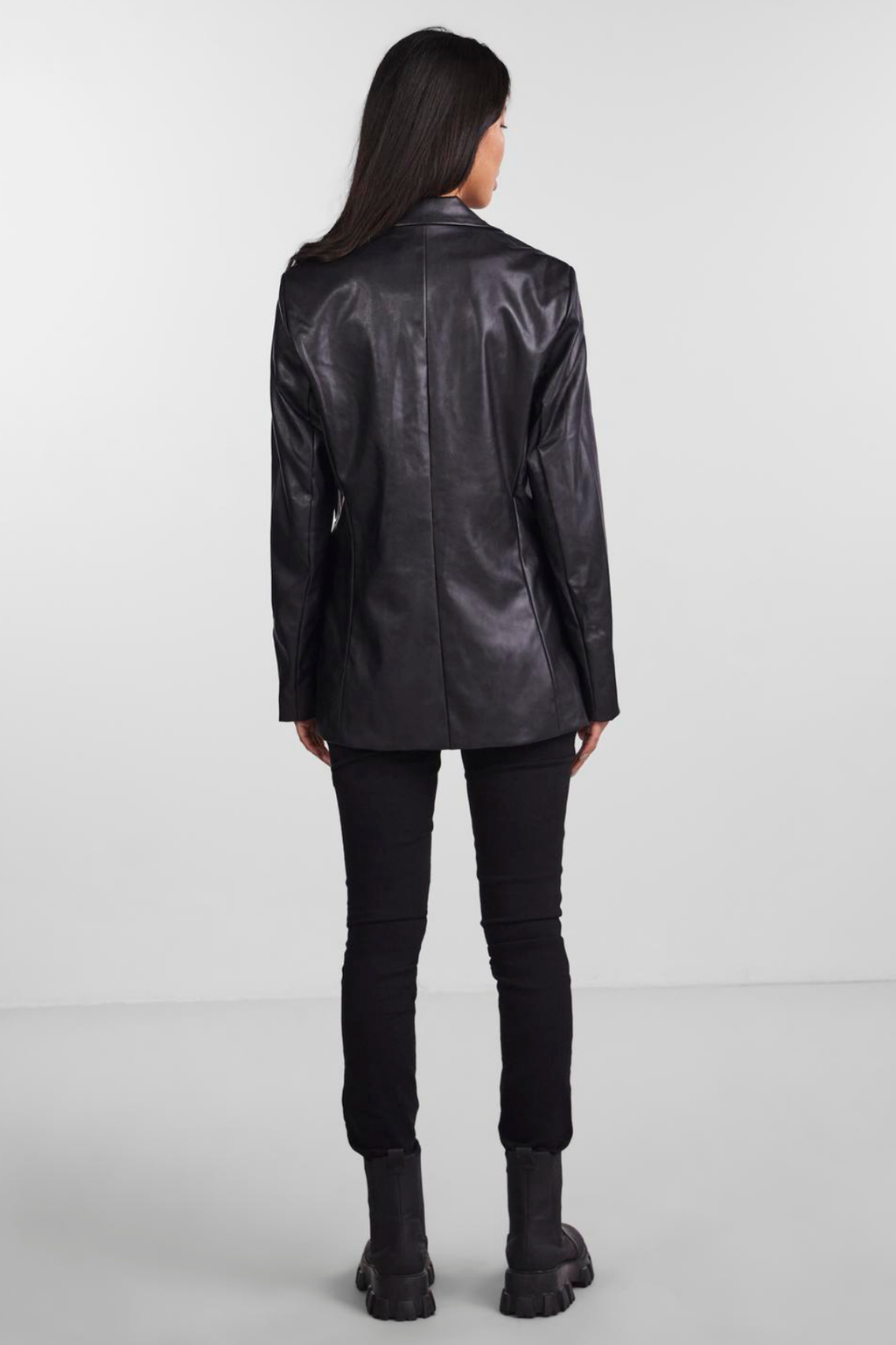 Nicole Blazer - Sorteo