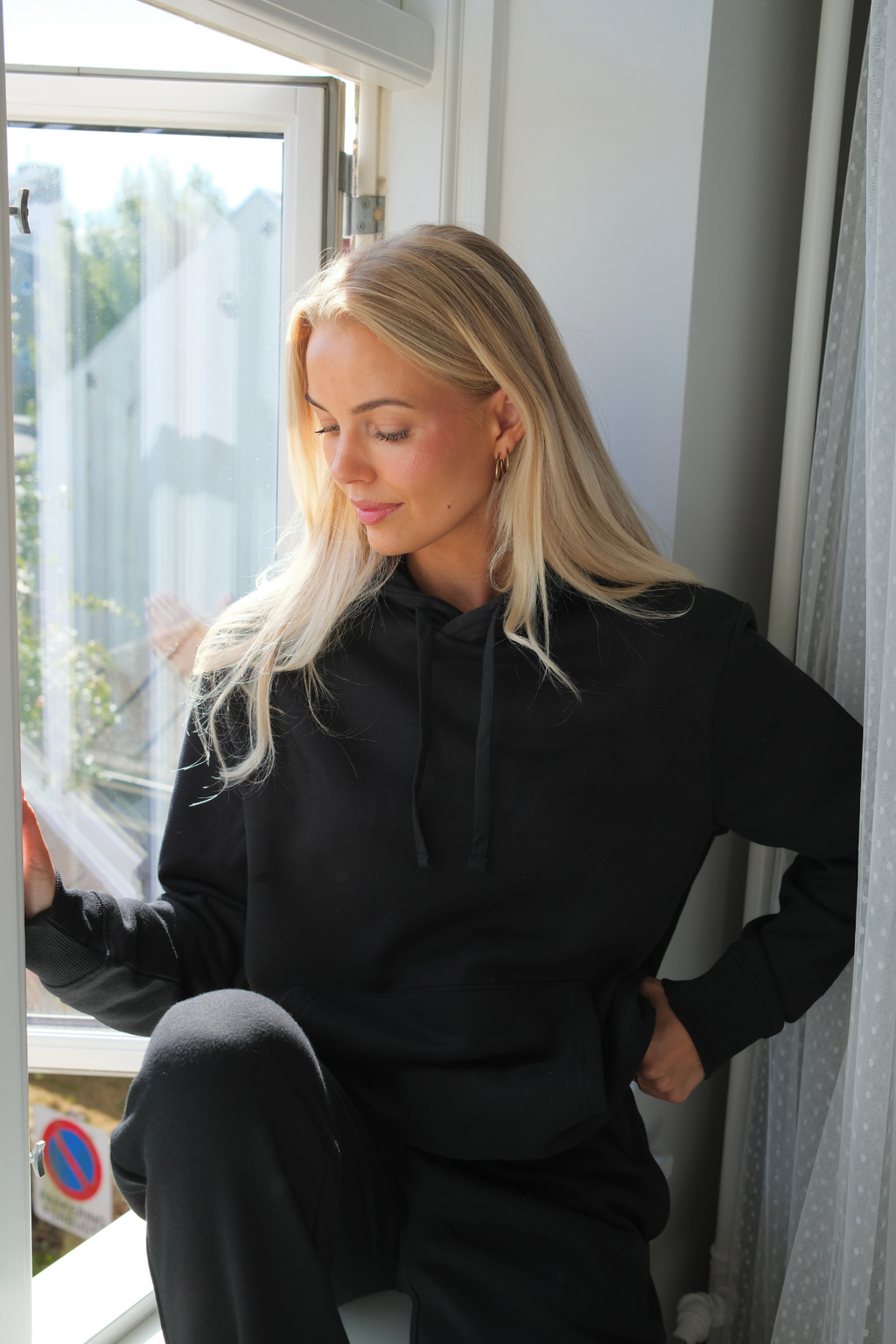 Sudadera con capucha esencial - Negro