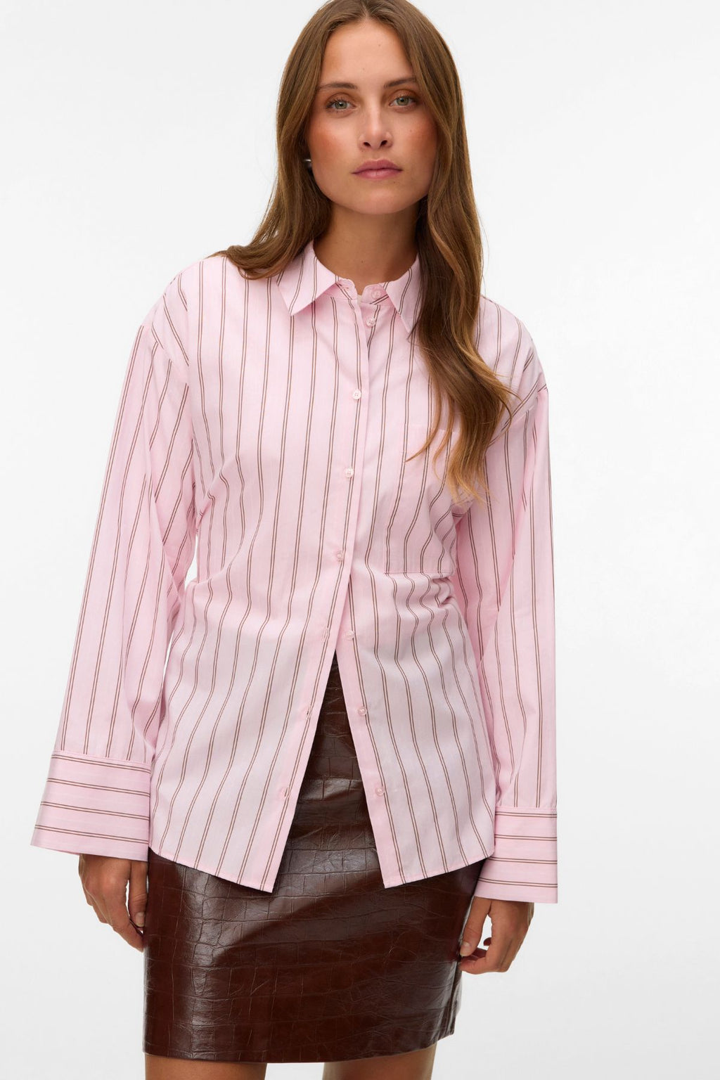 Camisa con cinturón Gina - Rayas Pink-A-Boo: Marrón cacao/Blanco nieve