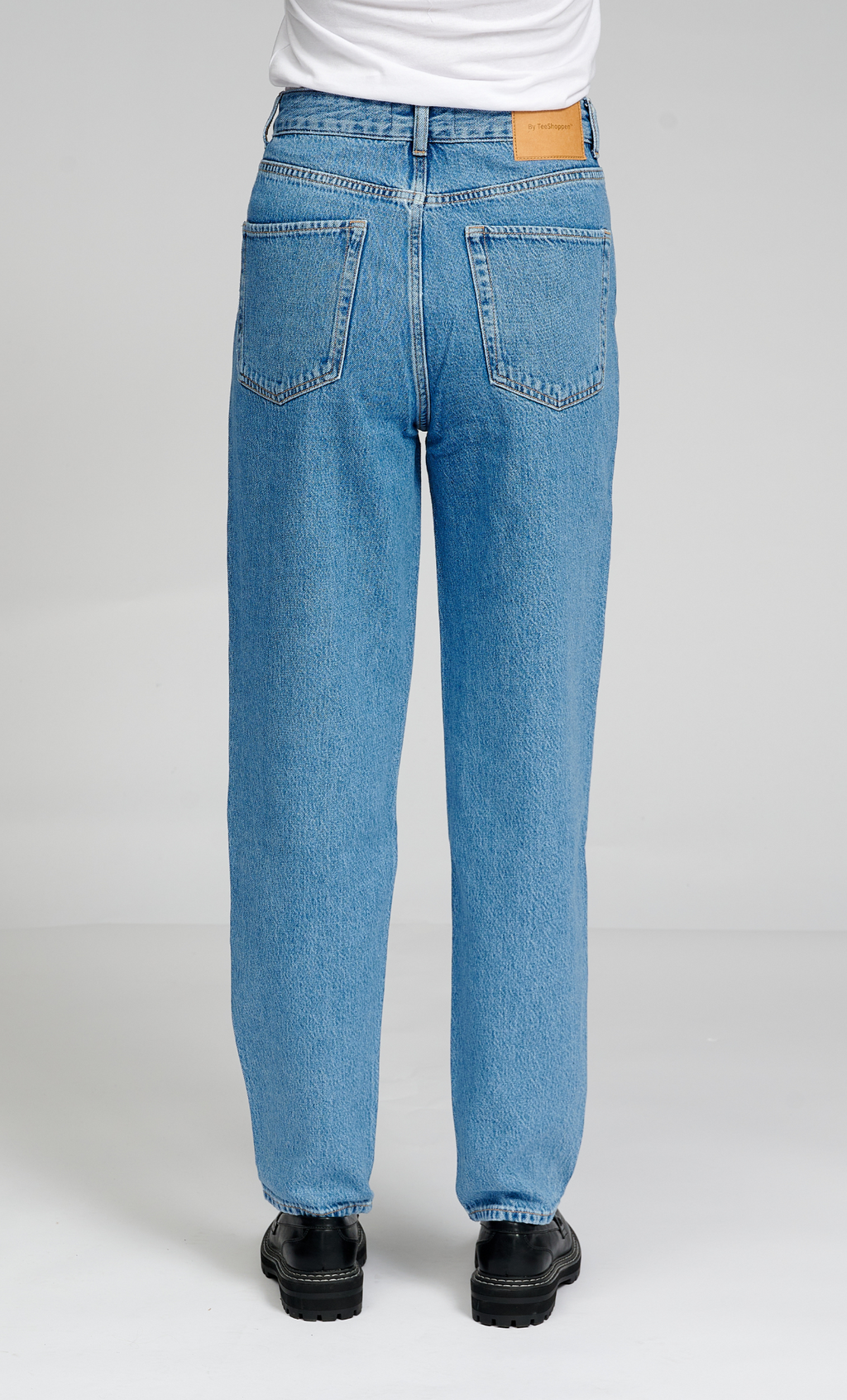 The Original Performance Mom Jeans - Denim azul claro