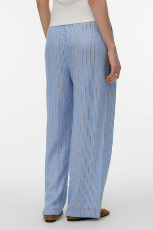 Linn H.W. Pants - Blazer azul aciano-azul marino Liva