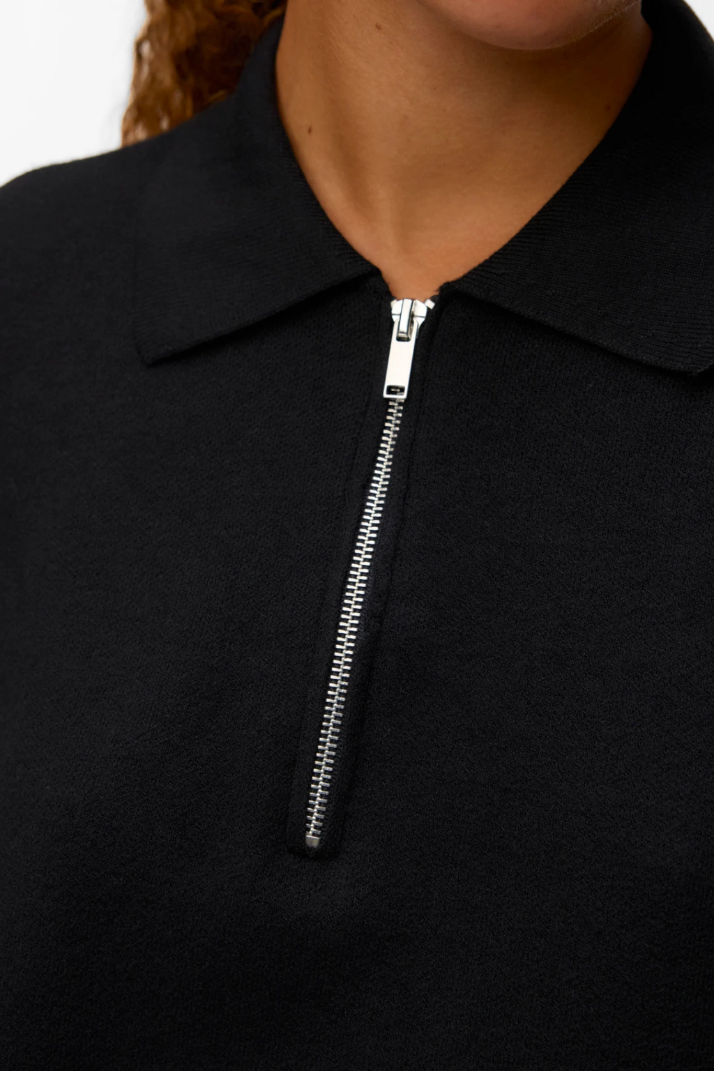 Gold 2/4 Poloneck Pullover - Black