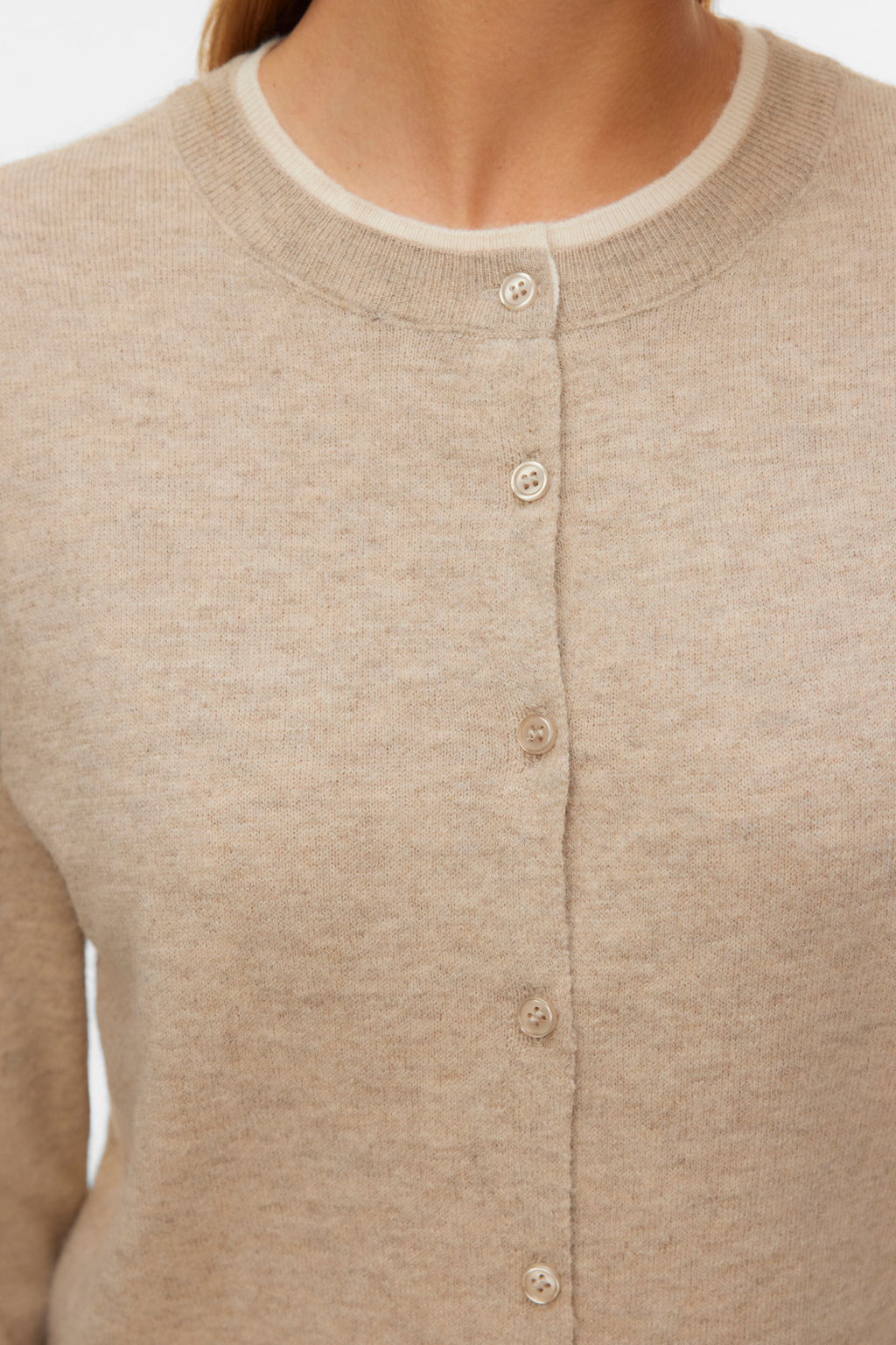 Maravilloso cárdigan con cuello redondo - Silver Mink Melange w. Abedul