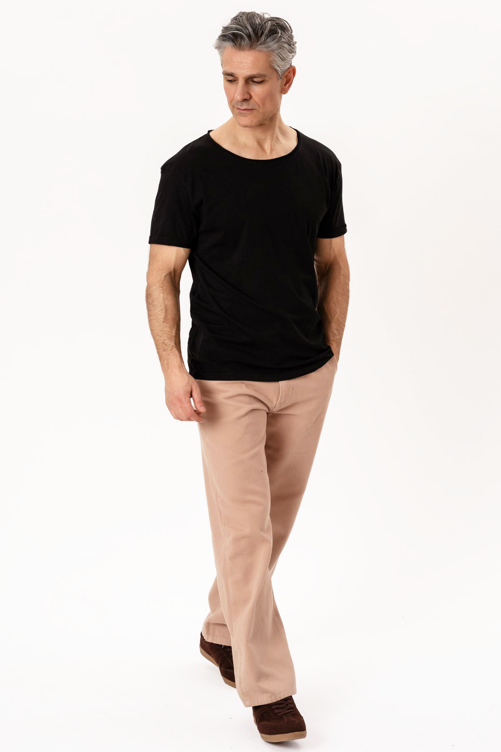 Camiseta con cuello profundo - Negro