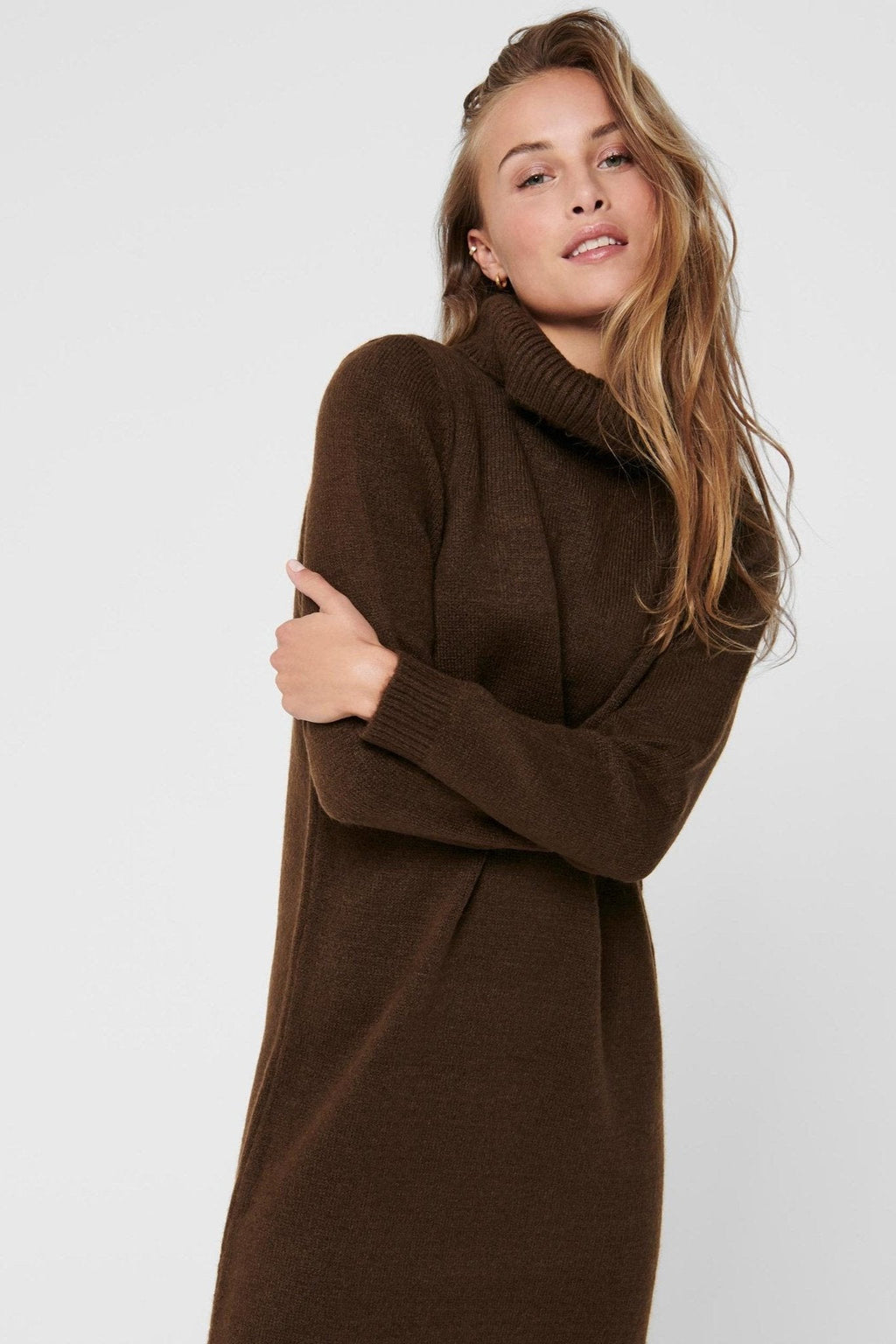 Vestido en el cuello de Brandie Roll - Café de achicoria
