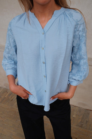 Frida Shirt - Light Blue