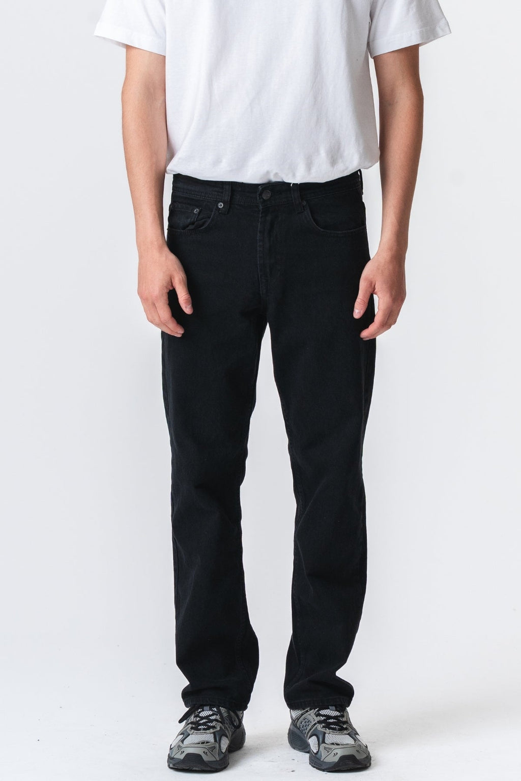 Jeans de ajuste relajado - Negro sólido