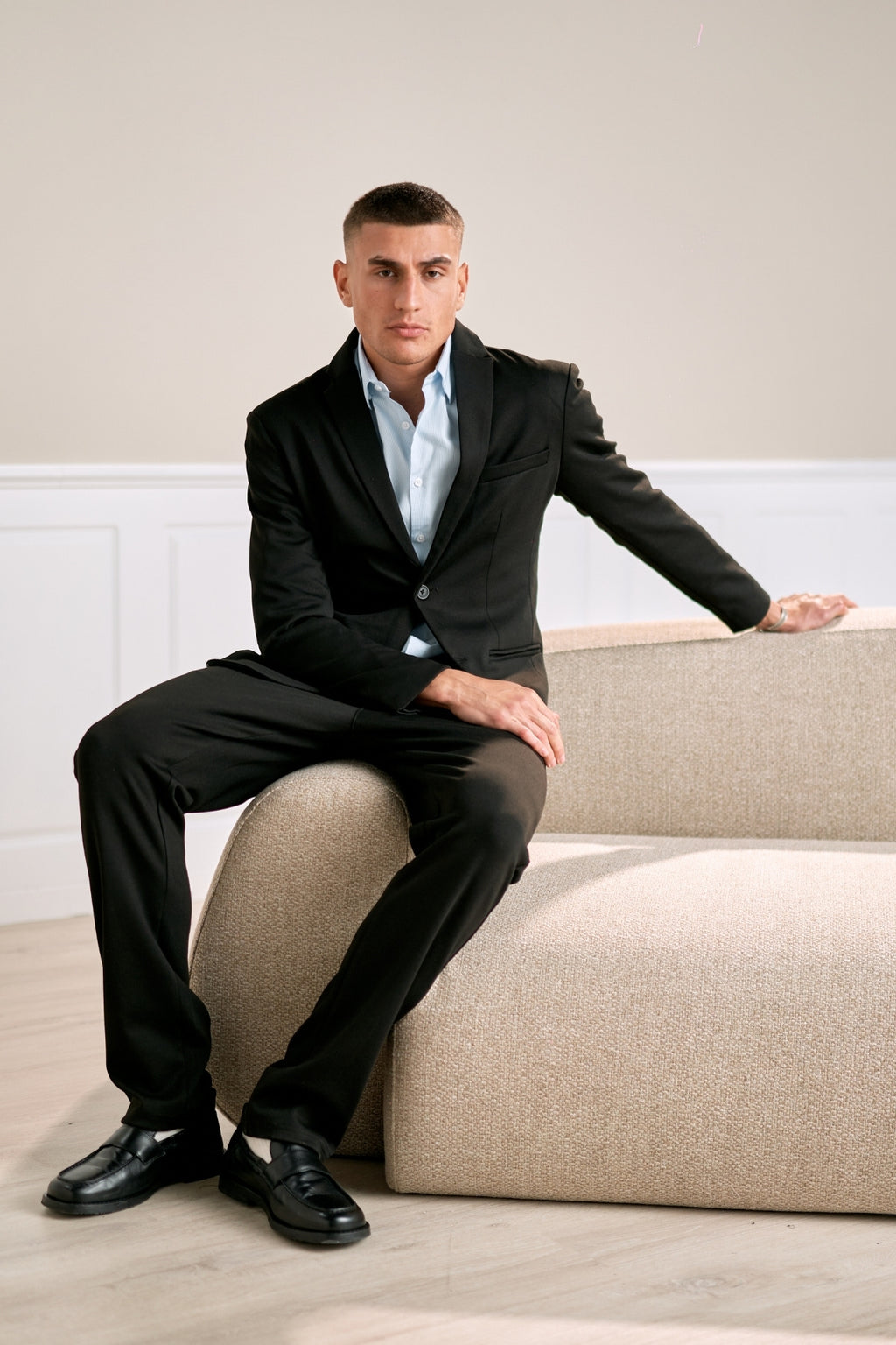 The Original Performance Suit Regular Fit – (Black) (V.I.P)