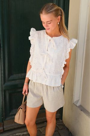 Jesmilo Shorts - Silver Lining