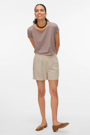 Jesmilo Shorts - Silver Lining