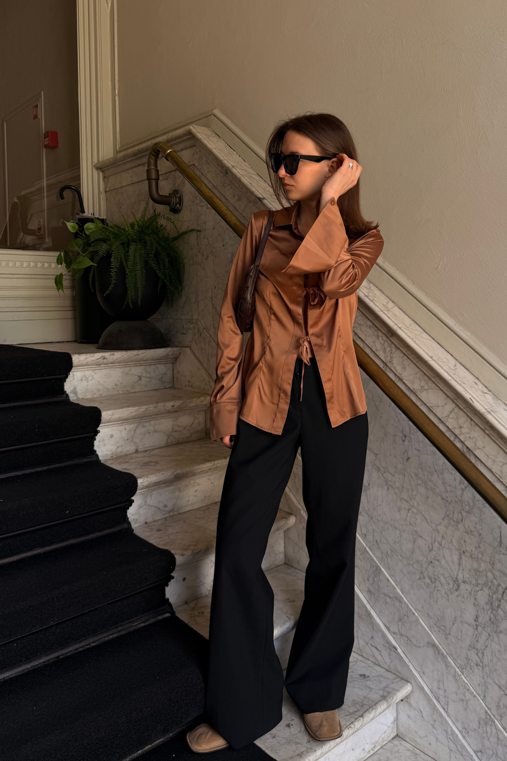 Camisa de Lucy Tie - Brown