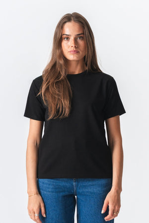 Camiseta Leah Loose - Negro