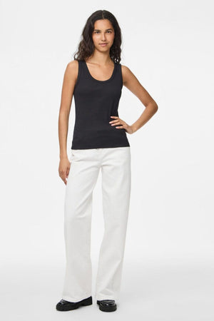 Tiga de tanques de mayo - Negro