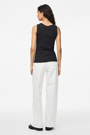 Tiga de tanques de mayo - Negro