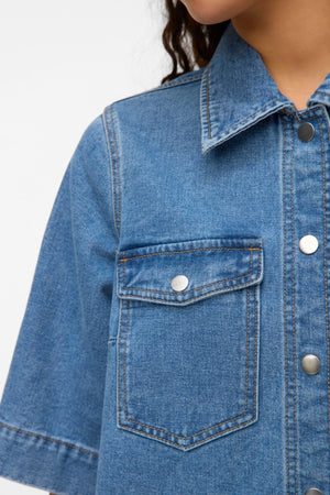 Vestido de mezclilla corta de Fenja - mezclilla azul medio