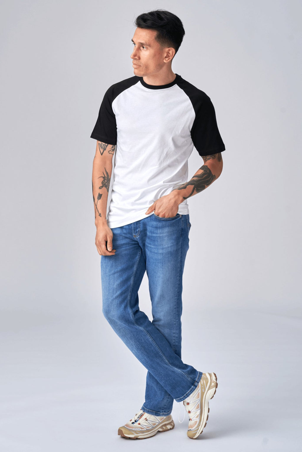Camiseta básica de Raglan - Blanco y negro
