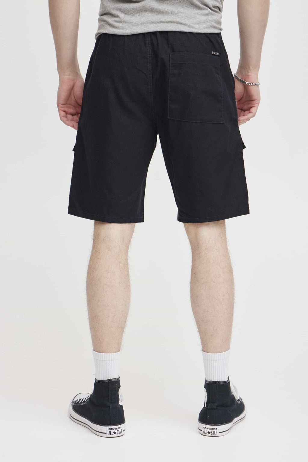 Lino Cargo Shorts - Negro