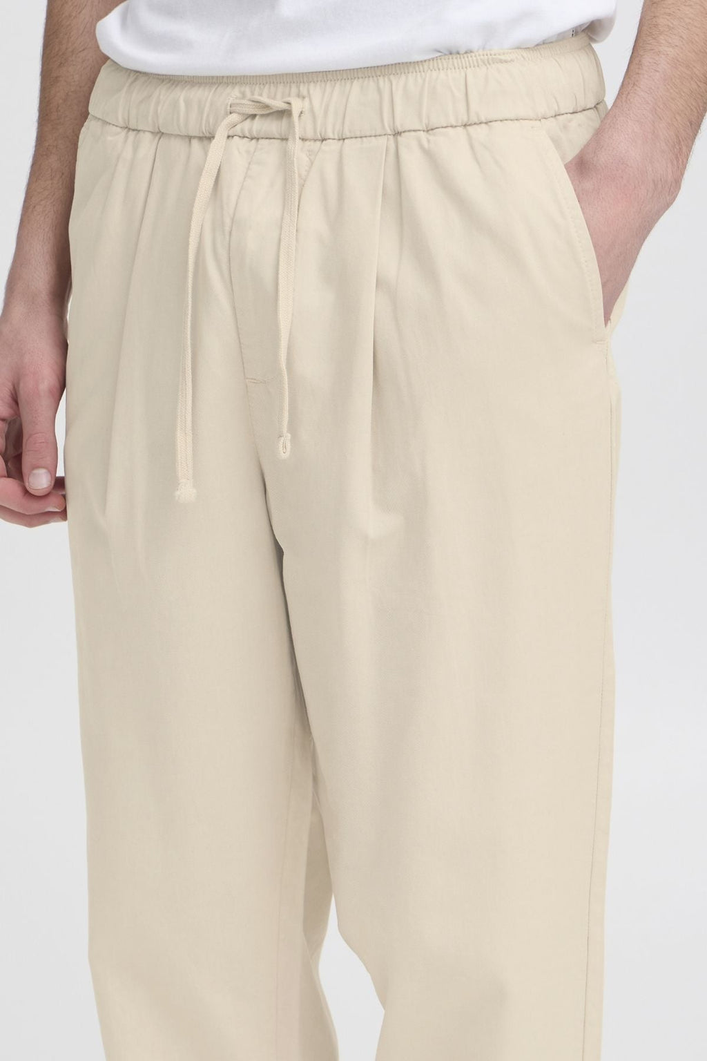 Brendan se relajó Pants - beige