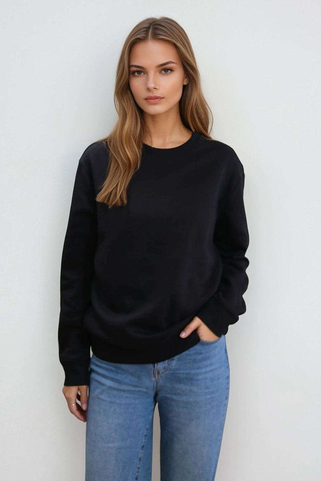 Essential Crewneck - Black