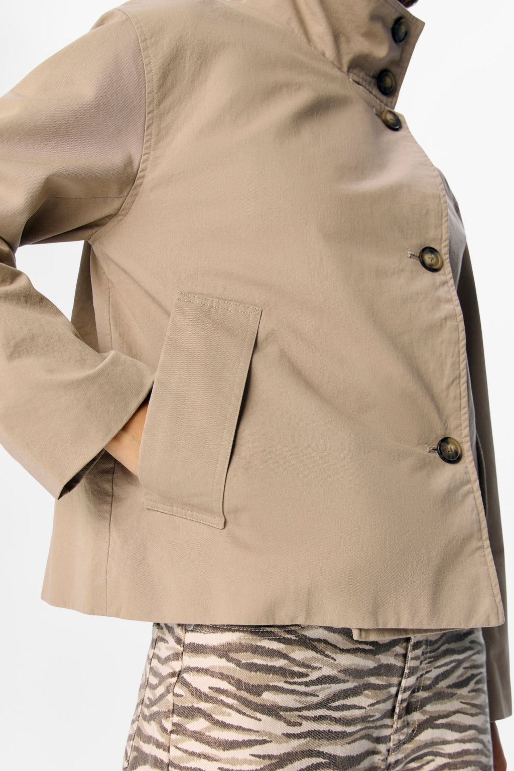 Gro Re Short Jacket -  Desert Taupe