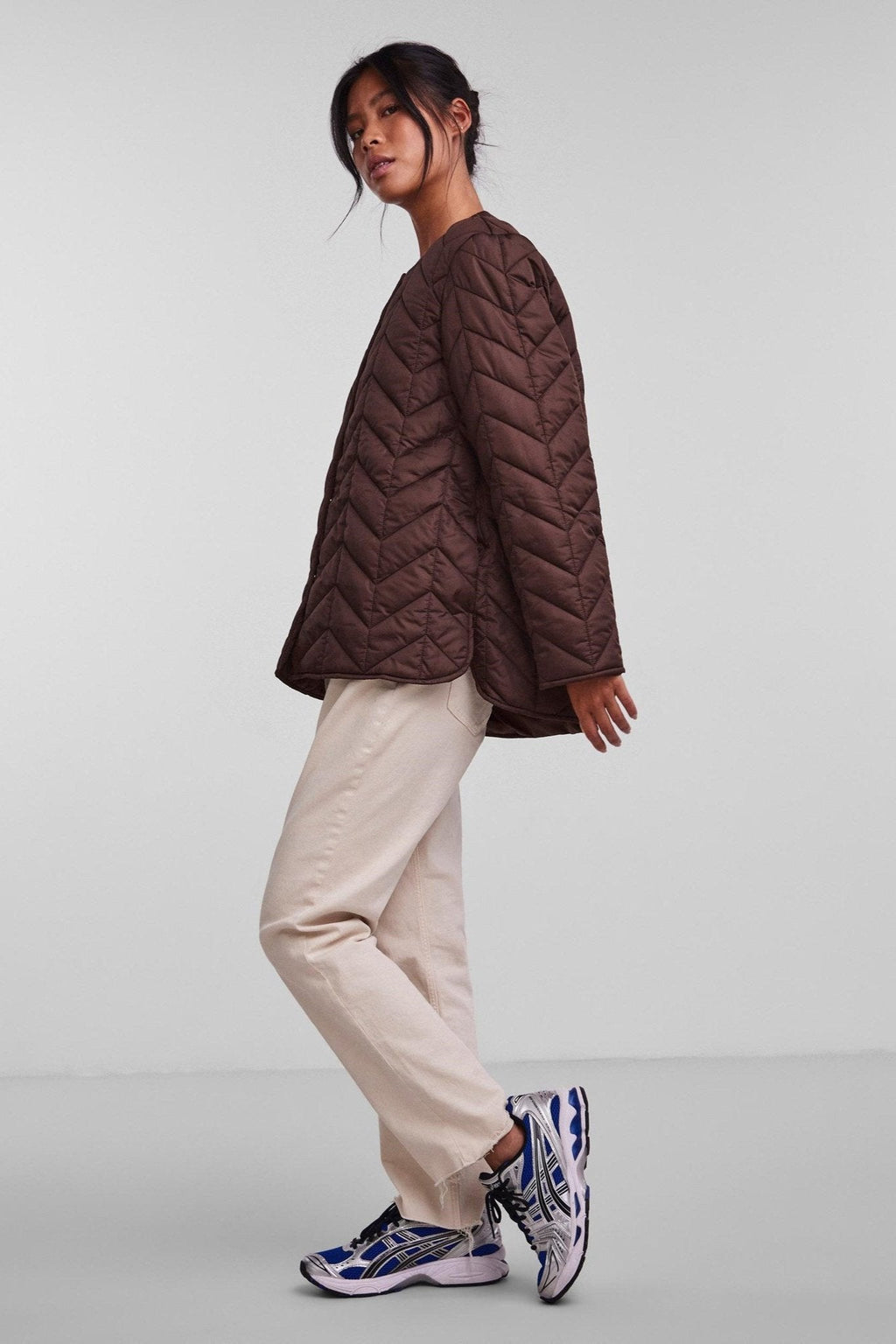 Jaqueta acolchada corta de Fawn - Café de achicoria