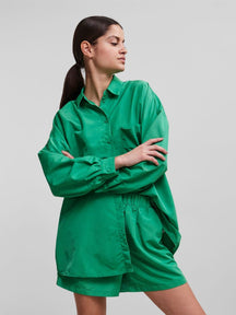 Camisa de gran tamaño de Chrilina - Verde simple