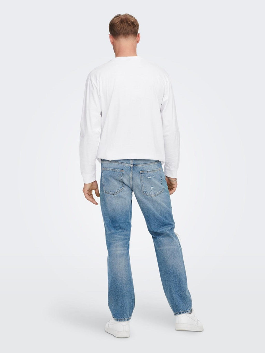 Jeans sueltos de borde - mezclilla azul claro