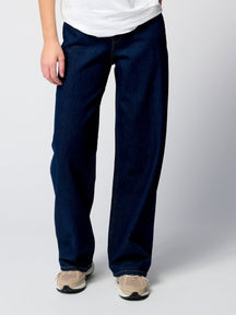 El rendimiento original de los jeans anchos - mezclilla azul oscuro